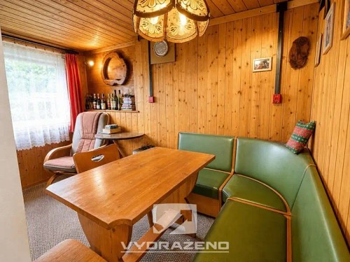 Prodej chalupy 244 m², pozemek 350 m²