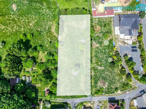 Prodej stavebního pozemku 1745 m²