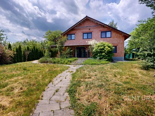 Prodej domu 319 m², pozemek 1499 m²