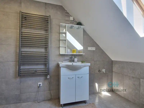 Prodej domu 400 m², pozemek 1968 m²