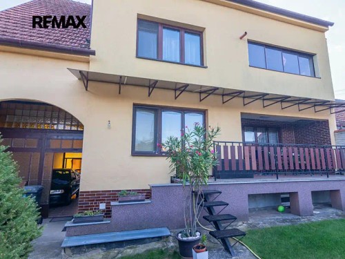 Prodej domu 225 m², pozemek 780 m²