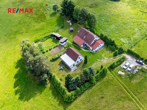 Prodej domu 276 m², pozemek 7487 m²