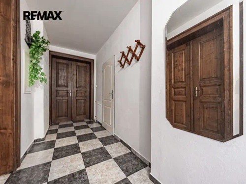 Prodej domu 400 m², pozemek 821 m²