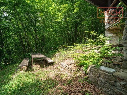 Prodej chaty 80 m², pozemek 1 m²