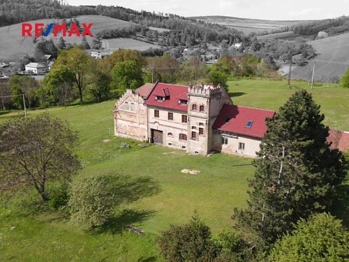 Prodej zemědělské usedlosti 350 m², pozemek 11288 m²