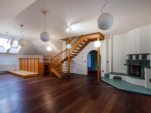 Prodej domu 878 m², pozemek 1752 m²