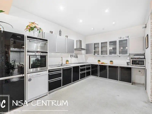 Prodej domu 430 m², pozemek 5199 m²