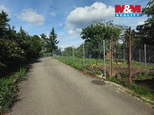 Prodej stavebního pozemku 1272 m²