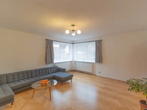 Prodej domu 265 m², pozemek 1212 m²