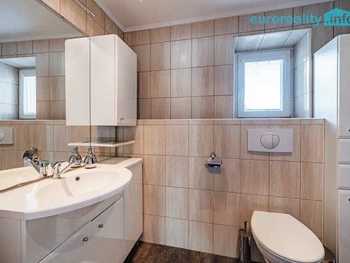 Prodej domu 274 m², pozemek 627 m²