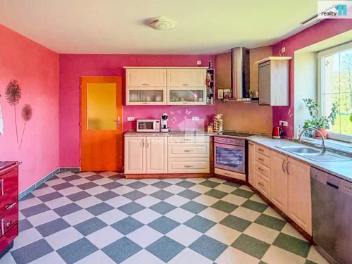 Prodej domu 200 m², pozemek 6424 m²