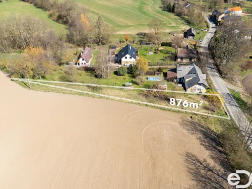 Prodej stavebního pozemku 876 m²