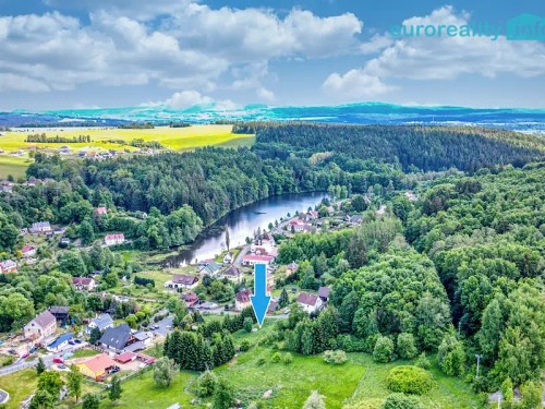 Prodej stavebního pozemku 1745 m²