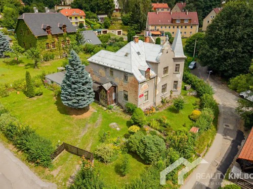 Prodej vily 183 m², pozemek 853 m²