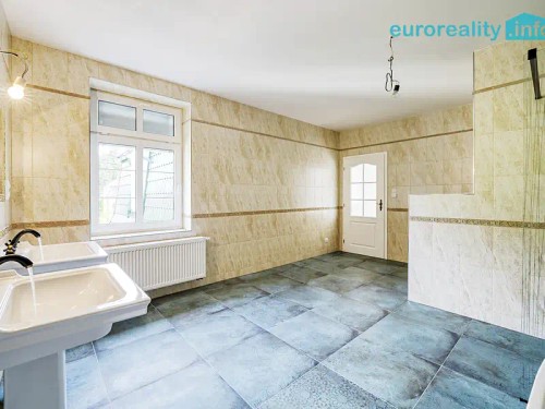 Prodej domu 420 m², pozemek 633 m²