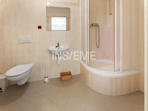 Prodej domu 329 m², pozemek 2002 m²