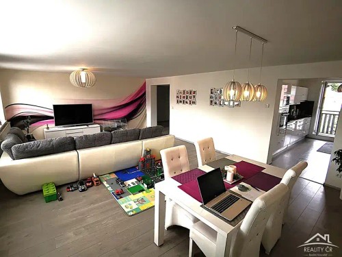 Prodej domu 328 m², pozemek 438 m²