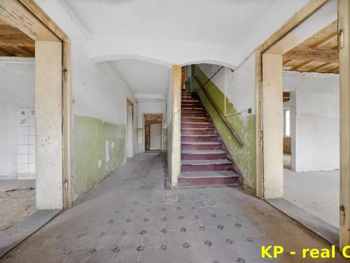 Prodej domu 300 m², pozemek 1331 m²