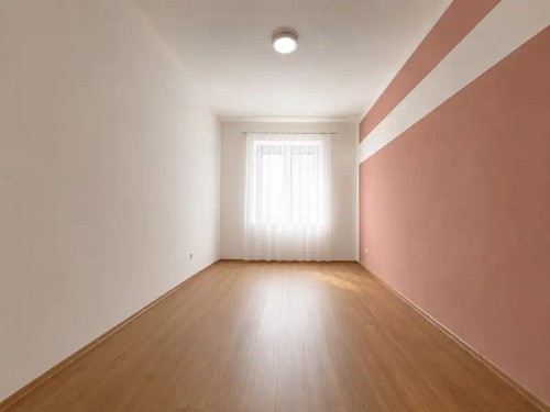 Prodej domu 1123 m², pozemek 435 m²