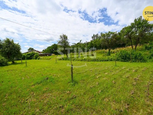 Prodej stavebního pozemku 1750 m²
