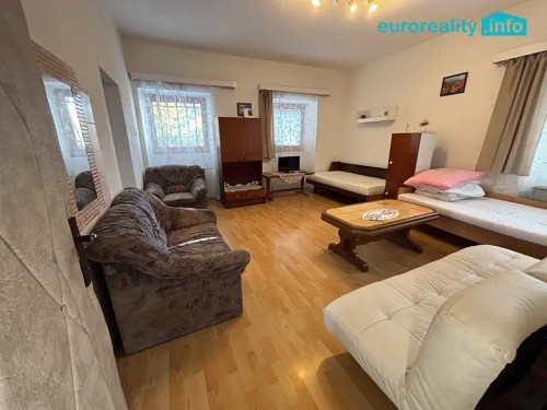 Prodej domu 450 m², pozemek 1562 m²