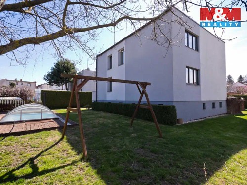 Prodej domu 303 m², pozemek 924 m²