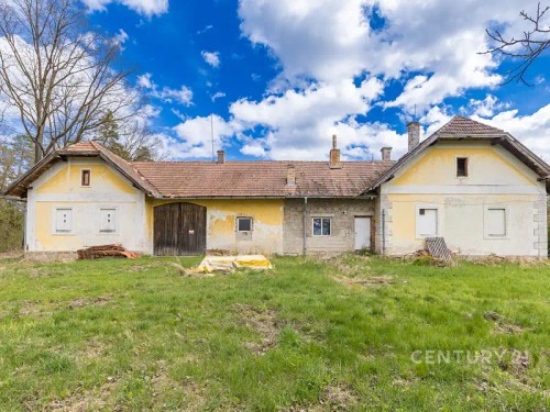 Prodej domu 400 m², pozemek 15909 m²