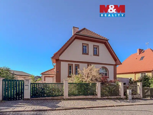 Prodej domu 200 m², pozemek 607 m²