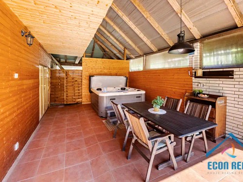 Prodej domu 140 m², pozemek 1139 m²