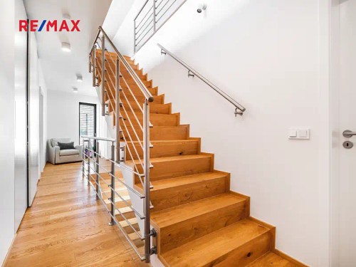 Prodej domu 220 m², pozemek 464 m²