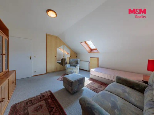 Prodej domu 250 m², pozemek 976 m²