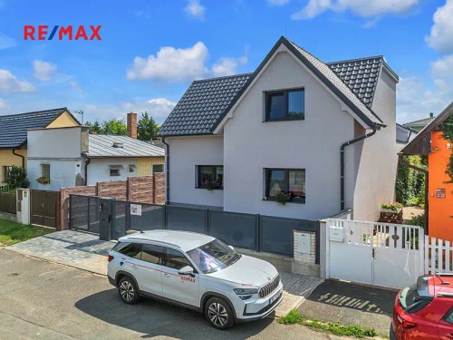 Prodej domu 197 m², pozemek 573 m²