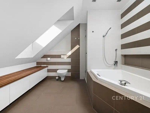 Prodej domu 232 m², pozemek 931 m²