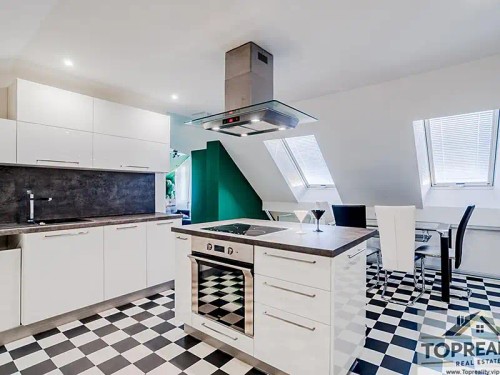 Prodej vily 303 m², pozemek 303 m²