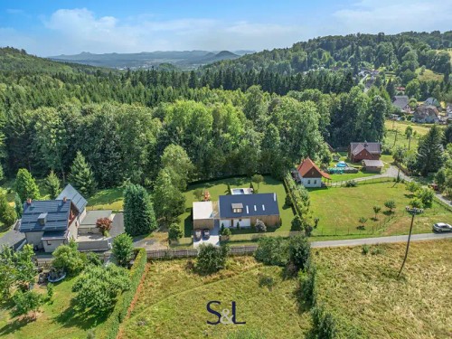 Prodej stavebního pozemku 1821 m²