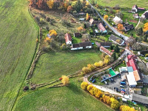 Prodej stavebního pozemku 1089 m²