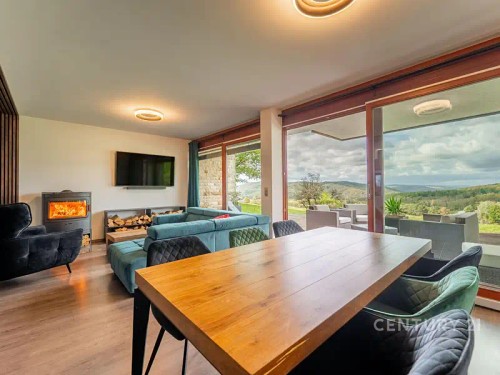 Prodej domu 246 m², pozemek 327 m²