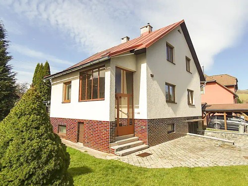 Prodej domu 240 m², pozemek 885 m²