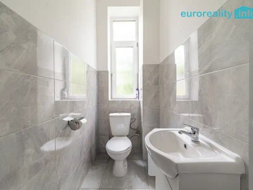 Prodej atypického bytu 194 m²