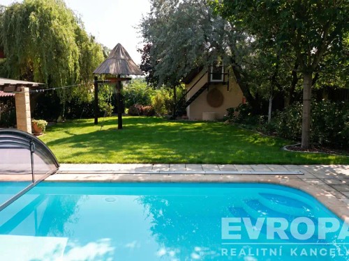 Prodej domu 184 m², pozemek 763 m²