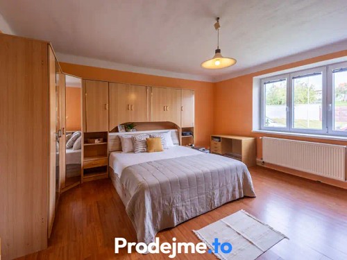Prodaný  dům 285 m², pozemek 1800 m²