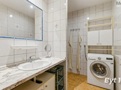 Prodej domu 330 m², pozemek 359 m²