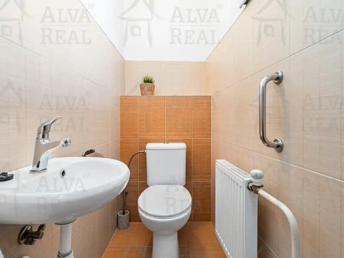 Prodaný  dům 190 m², pozemek 800 m²