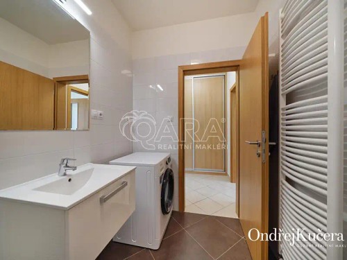 Prodej bytu 1+kk 70 m²