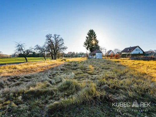 Prodej stavebního pozemku 785 m²