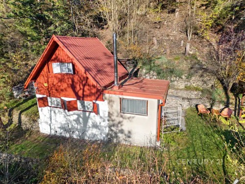 Prodej chaty 27 m², pozemek 214 m²