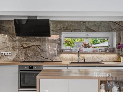 Prodej domu 205 m², pozemek 1469 m²