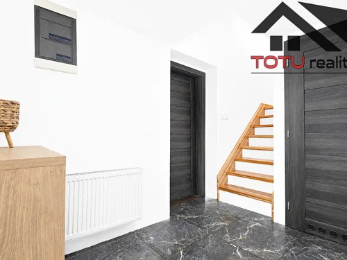 Prodej domu 240 m², pozemek 1129 m²