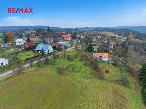 Prodej stavebního pozemku 882 m²