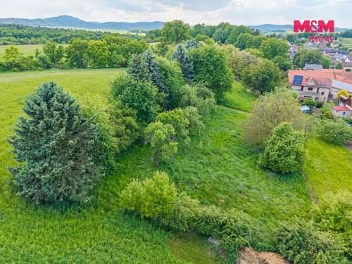 Prodej stavebního pozemku 1693 m²